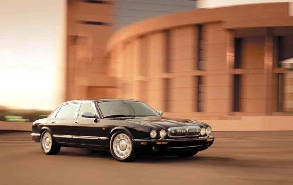 Jaguar Daimler Long Wynajem ślub Do ślubu Wesele Woj. Mazowieckie